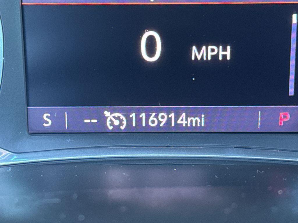 used 2021 Chevrolet Traverse car, priced at $19,113