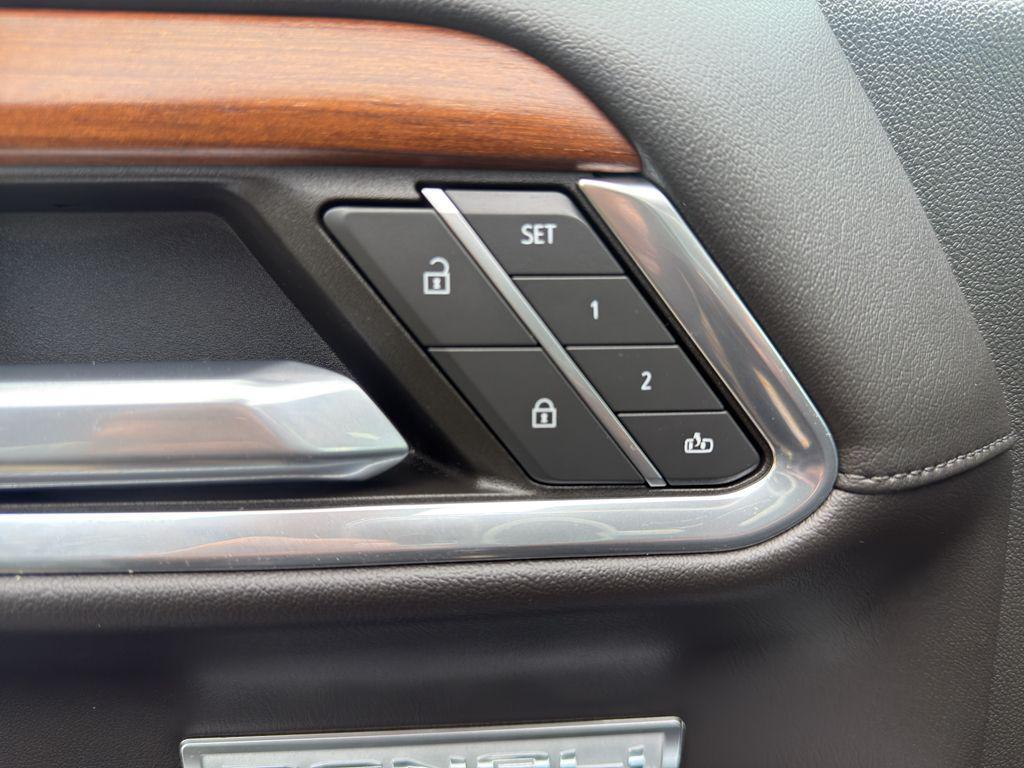 used 2023 GMC Sierra 1500 car, priced at $56,000
