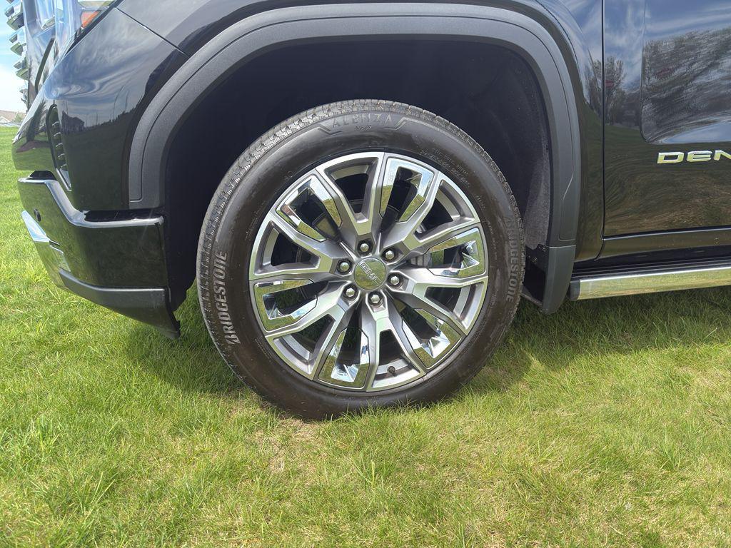 used 2023 GMC Sierra 1500 car, priced at $56,000