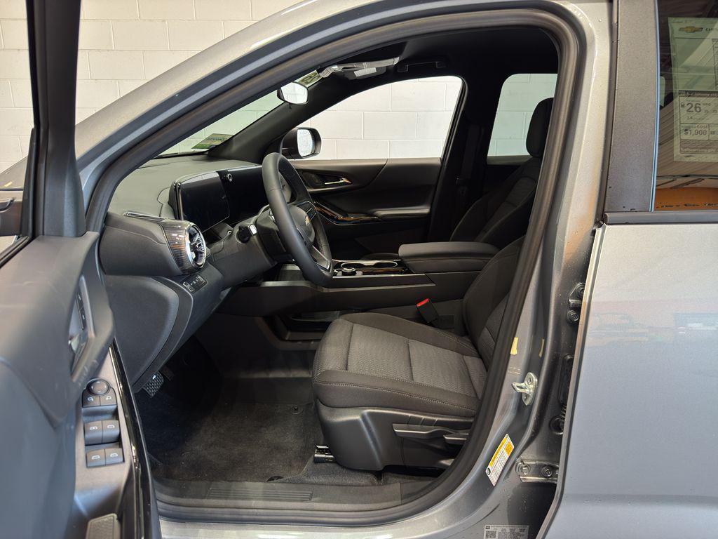 new 2026 Chevrolet Equinox car, priced at $31,846