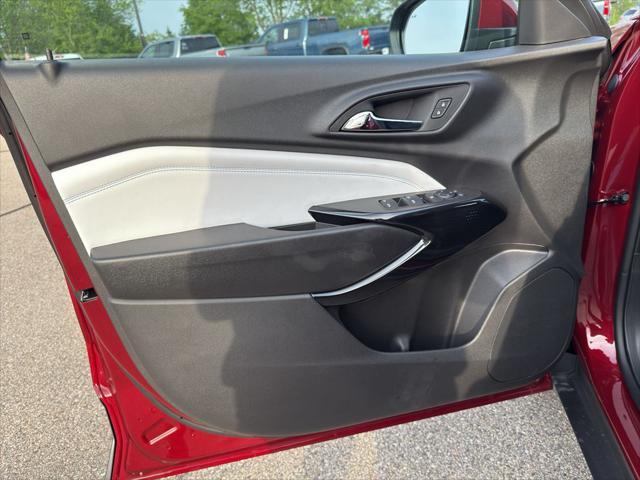 new 2025 Chevrolet Trax car, priced at $25,503