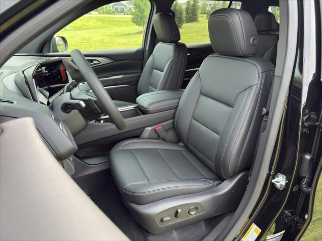 new 2025 Chevrolet Traverse car, priced at $42,763