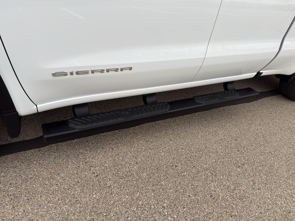 used 2023 GMC Sierra 1500 car, priced at $37,099