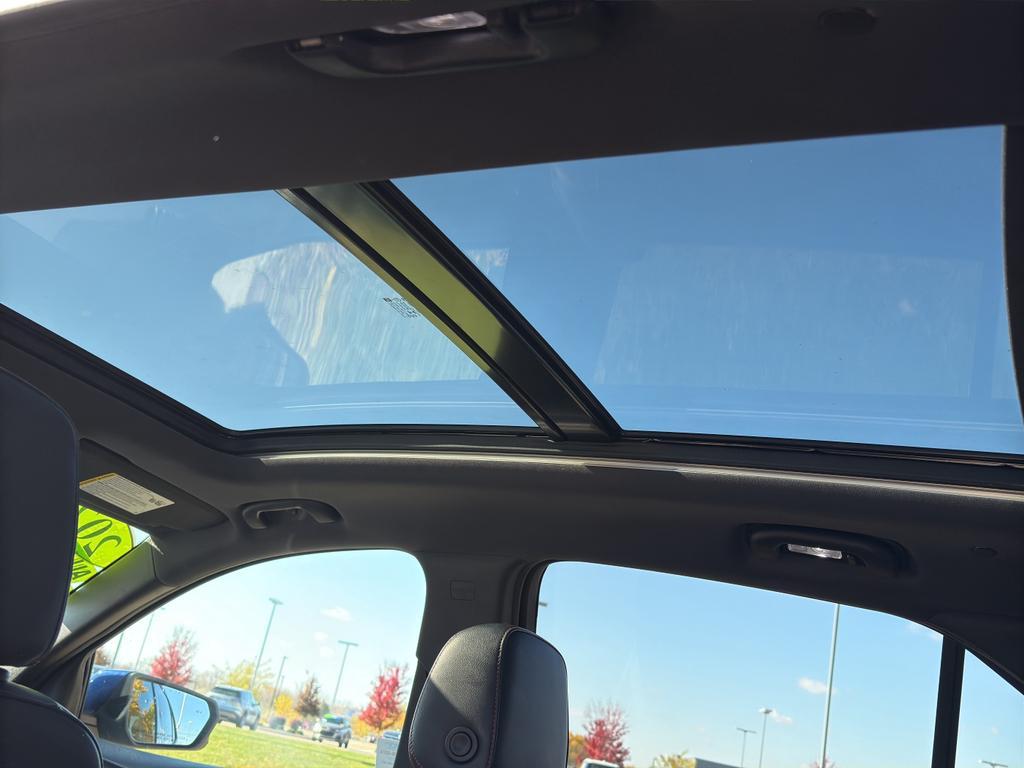 used 2022 Chevrolet Equinox car, priced at $23,034