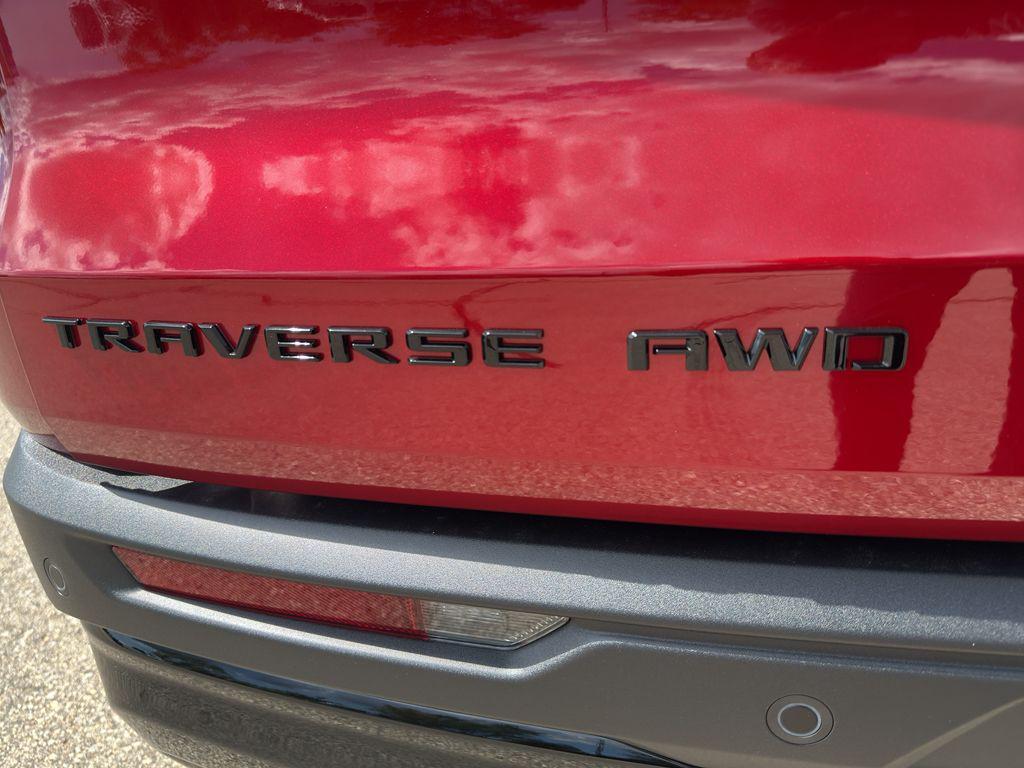 new 2025 Chevrolet Traverse car, priced at $45,088