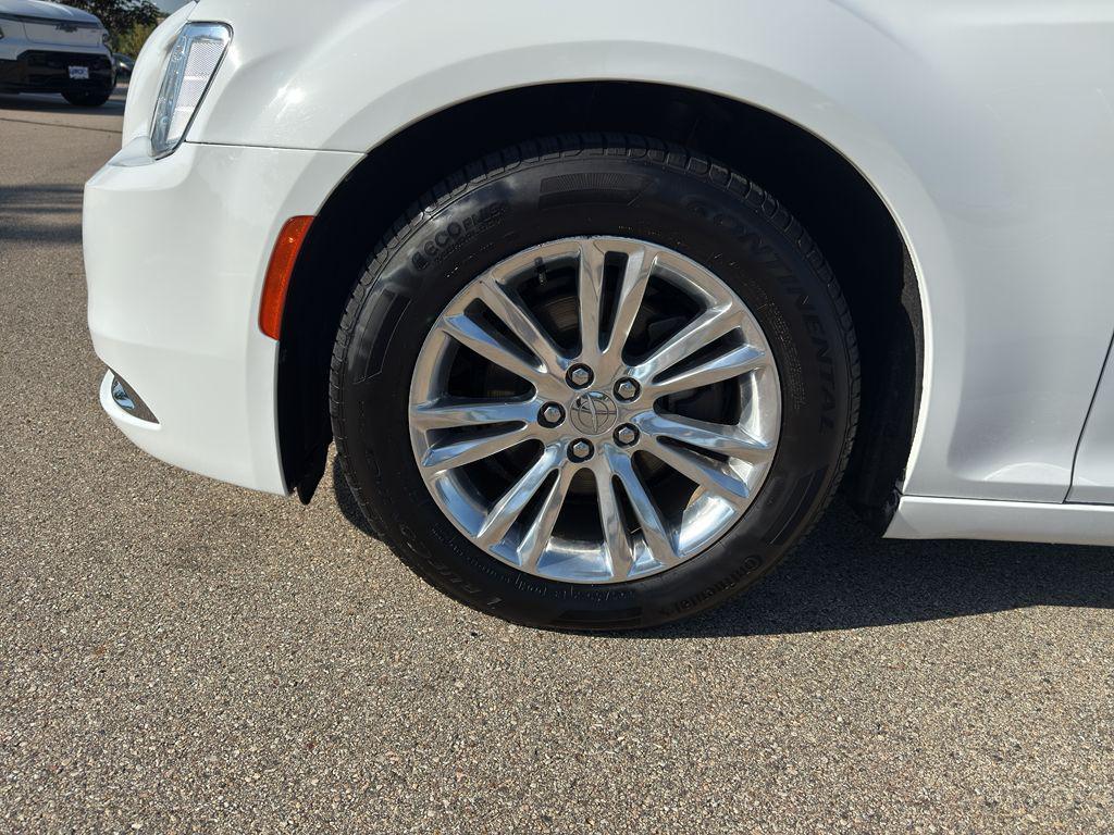 used 2017 Chrysler 300 car, priced at $15,092