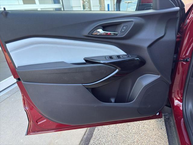 new 2025 Chevrolet Trax car, priced at $25,230