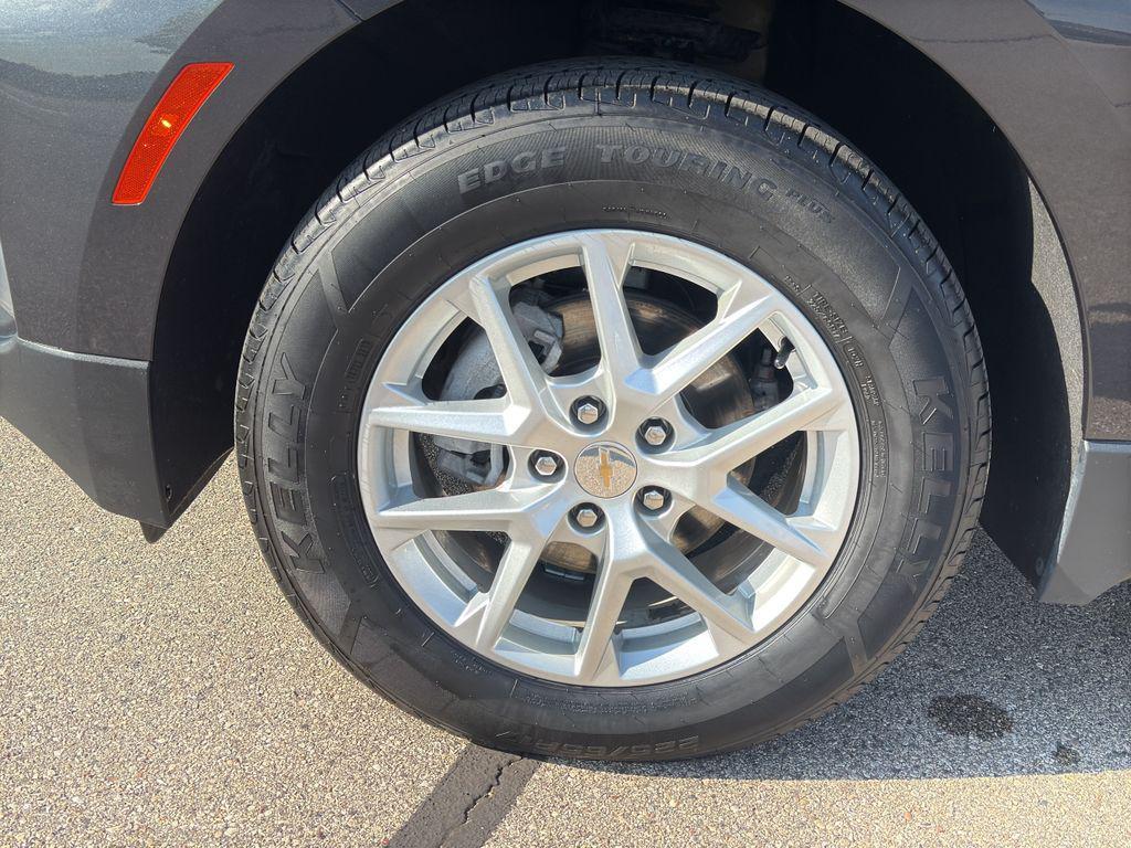 used 2022 Chevrolet Equinox car, priced at $23,499