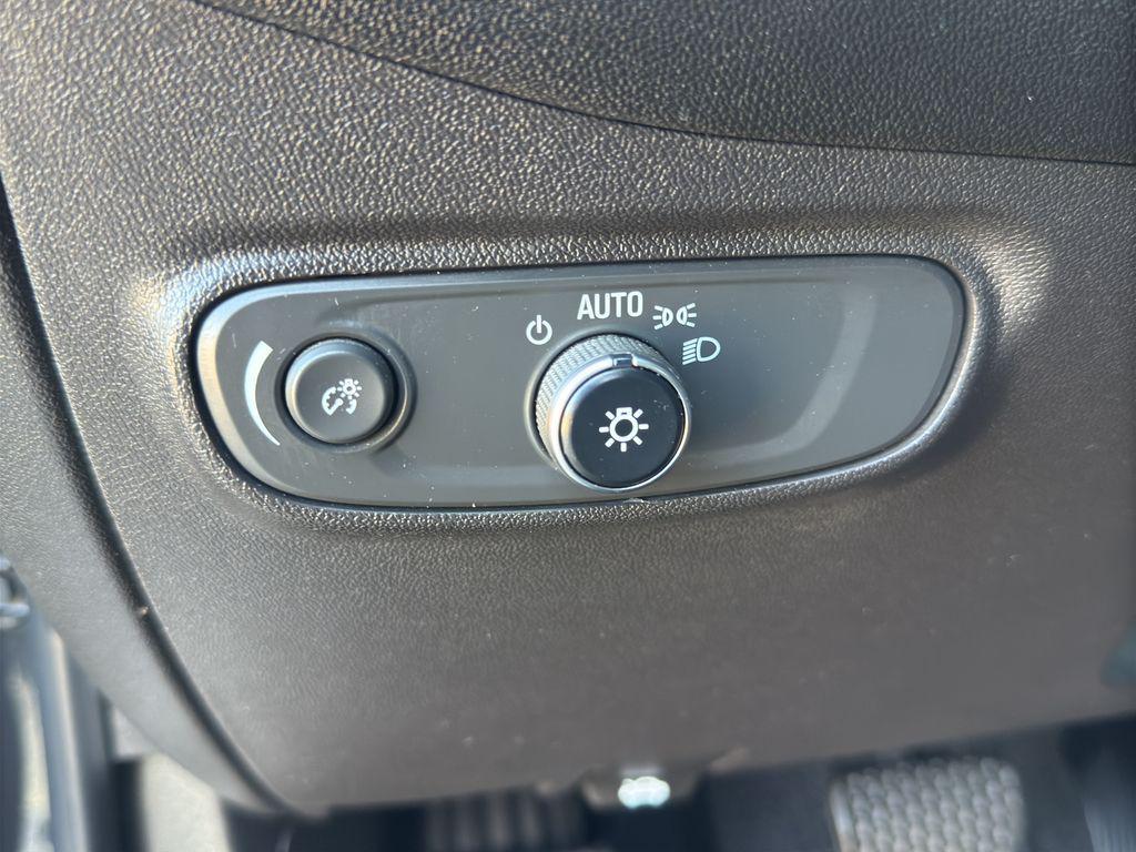 used 2022 Chevrolet Equinox car, priced at $23,499