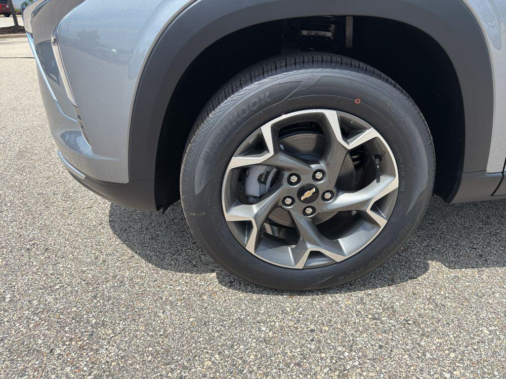 new 2025 Chevrolet Trax car, priced at $24,988