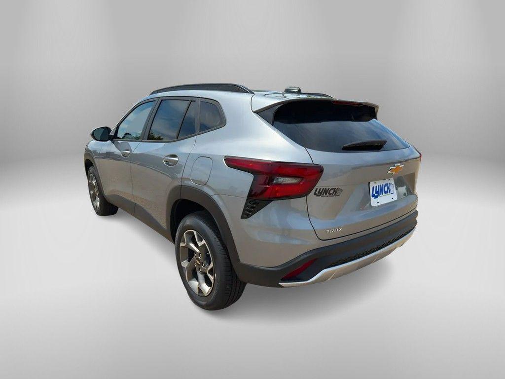 new 2025 Chevrolet Trax car, priced at $24,988