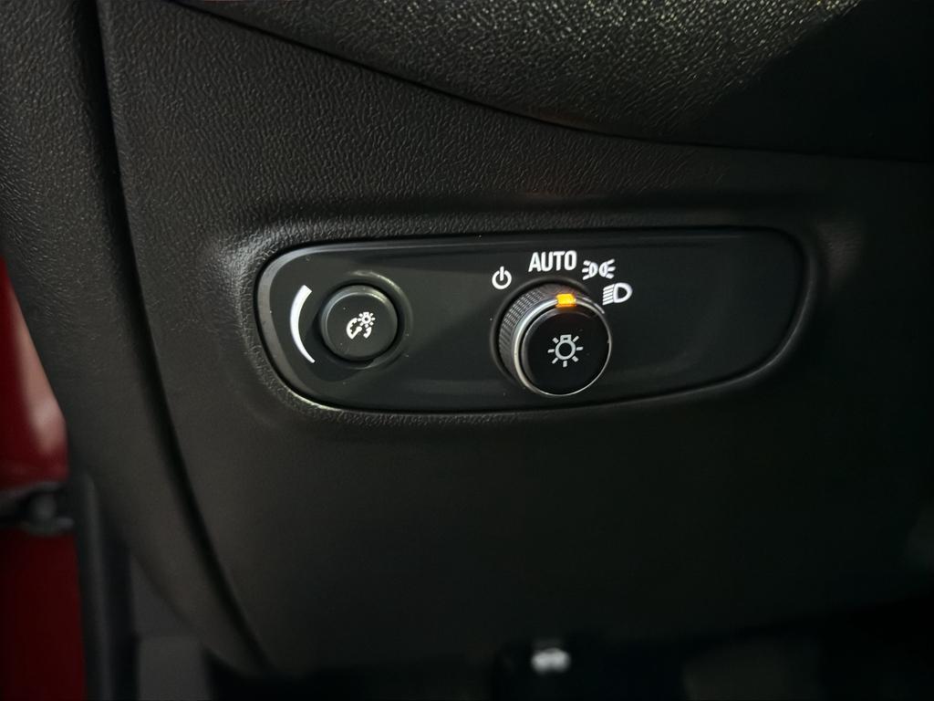 used 2024 Chevrolet Equinox car, priced at $27,600