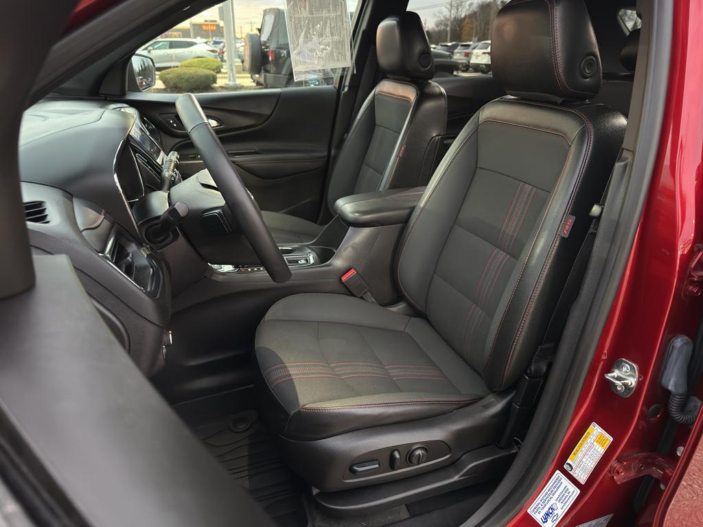 used 2024 Chevrolet Equinox car, priced at $27,600