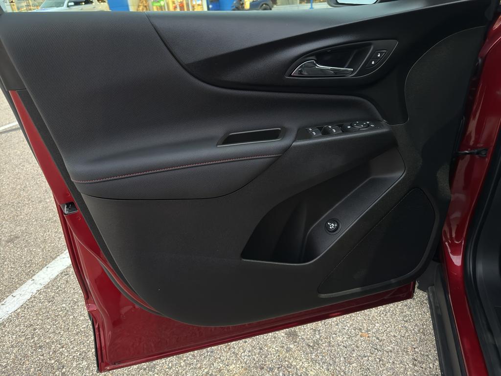 used 2024 Chevrolet Equinox car, priced at $27,600