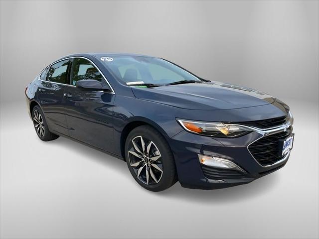 new 2025 Chevrolet Malibu car, priced at $27,116