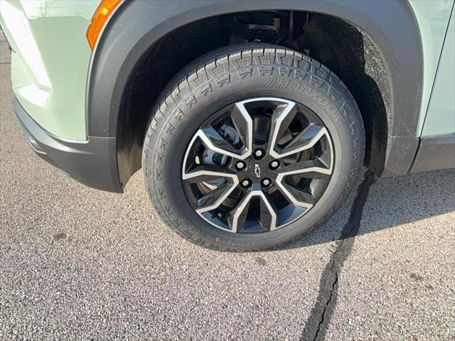 new 2025 Chevrolet TrailBlazer car, priced at $33,896