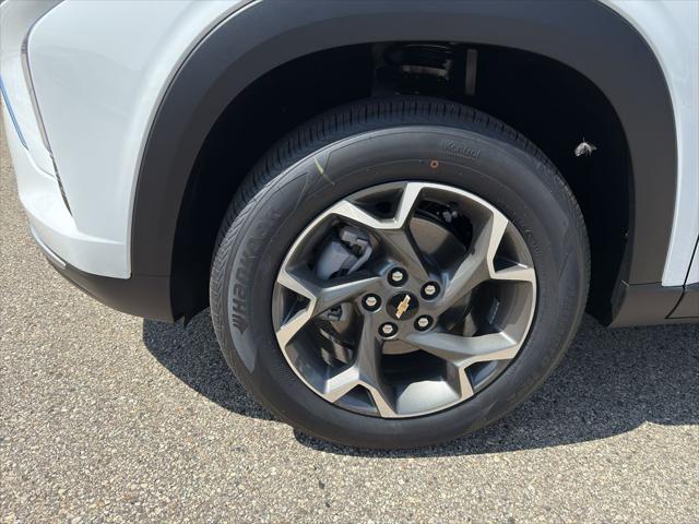 new 2025 Chevrolet Trax car, priced at $24,988