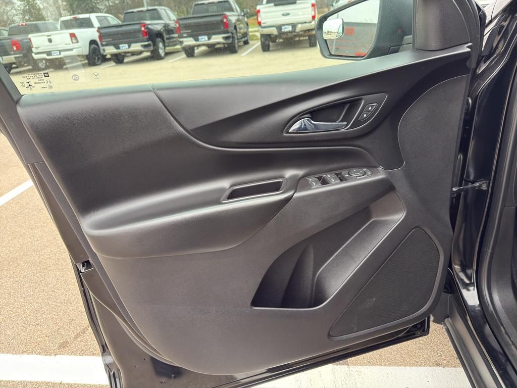 used 2021 Chevrolet Equinox car, priced at $13,823