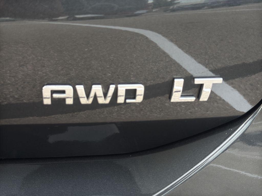 used 2021 Chevrolet Equinox car, priced at $23,398