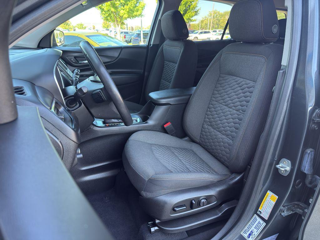 used 2021 Chevrolet Equinox car, priced at $23,398