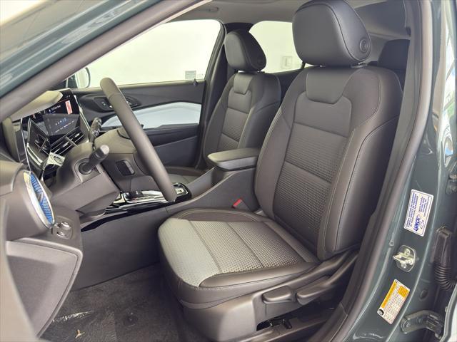 new 2025 Chevrolet Trax car, priced at $26,116