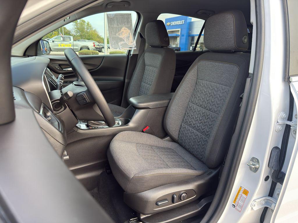 used 2022 Chevrolet Equinox car, priced at $23,799