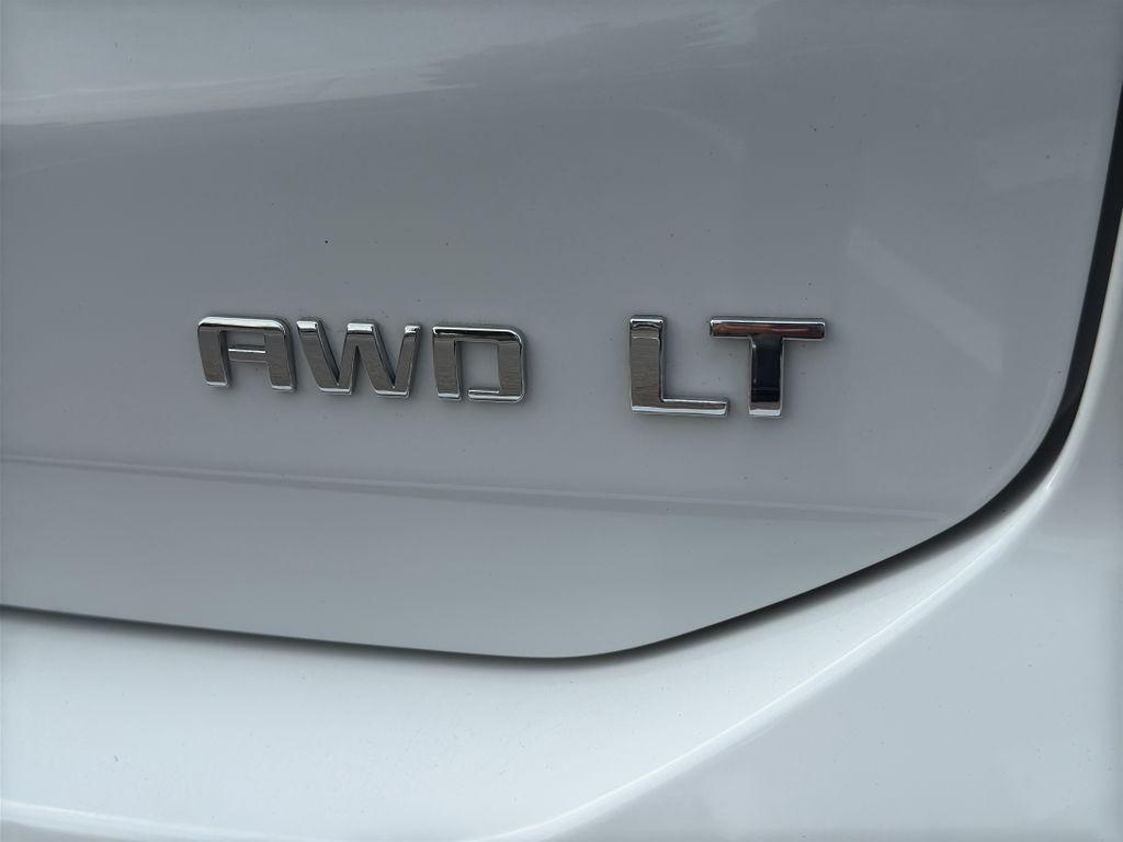 used 2022 Chevrolet Equinox car, priced at $23,799