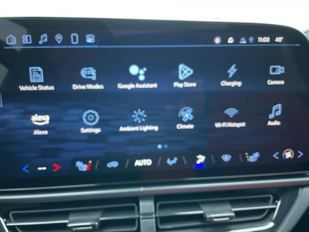 new 2025 Chevrolet Equinox EV car, priced at $42,085