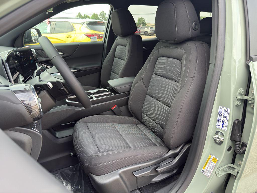 new 2026 Chevrolet Equinox car, priced at $30,397