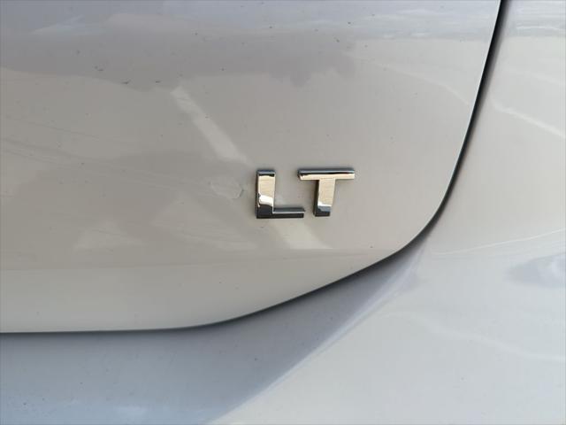 used 2021 Chevrolet Equinox car, priced at $19,989