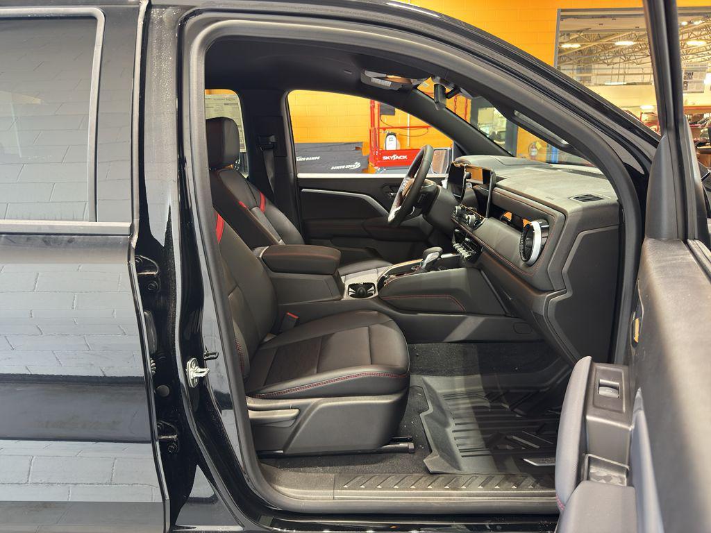 new 2025 Chevrolet Colorado car, priced at $44,272