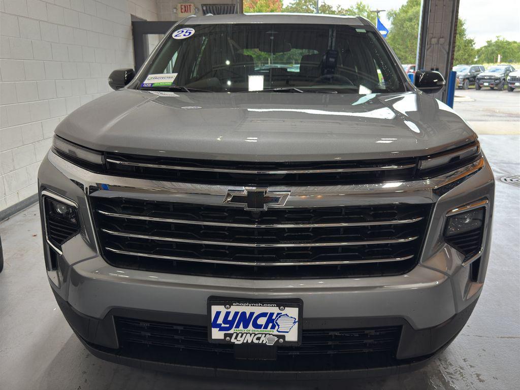 new 2025 Chevrolet Traverse car, priced at $43,461