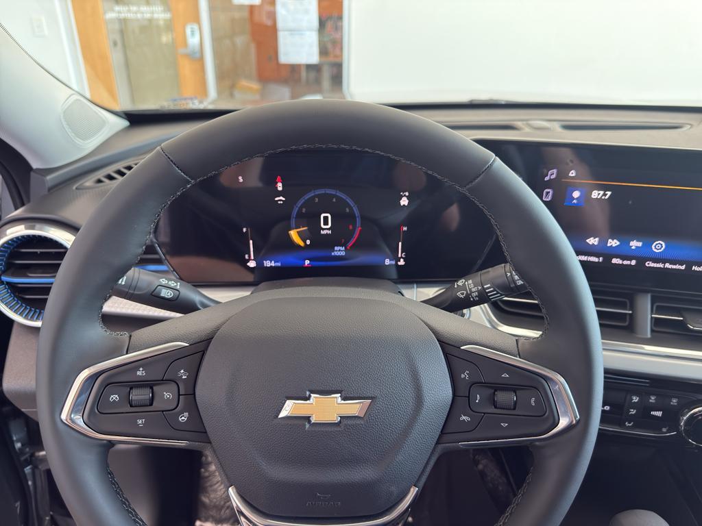 new 2025 Chevrolet Trax car, priced at $24,988