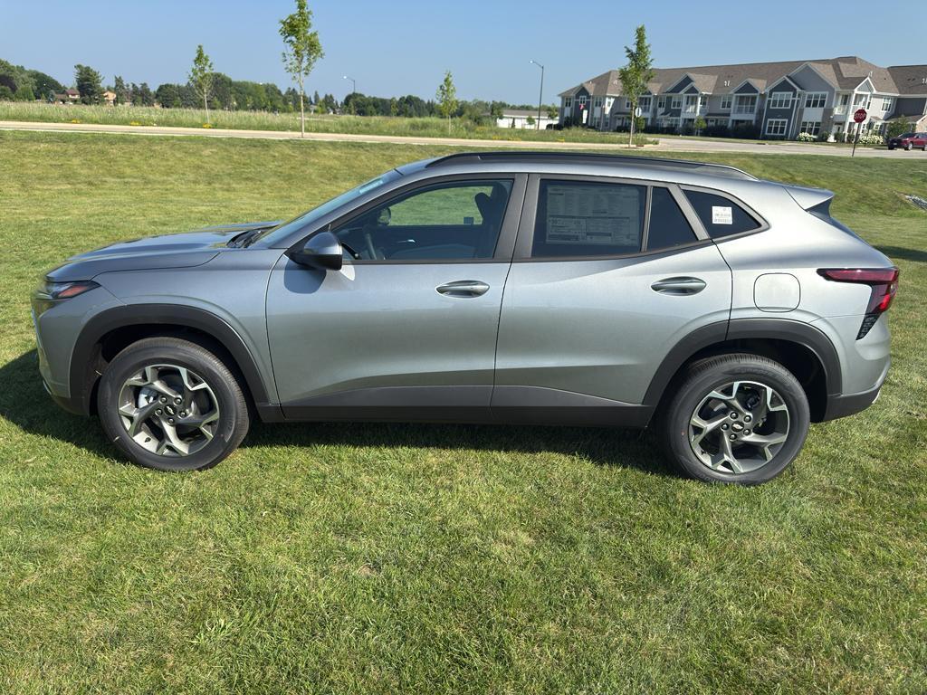 new 2025 Chevrolet Trax car, priced at $24,988
