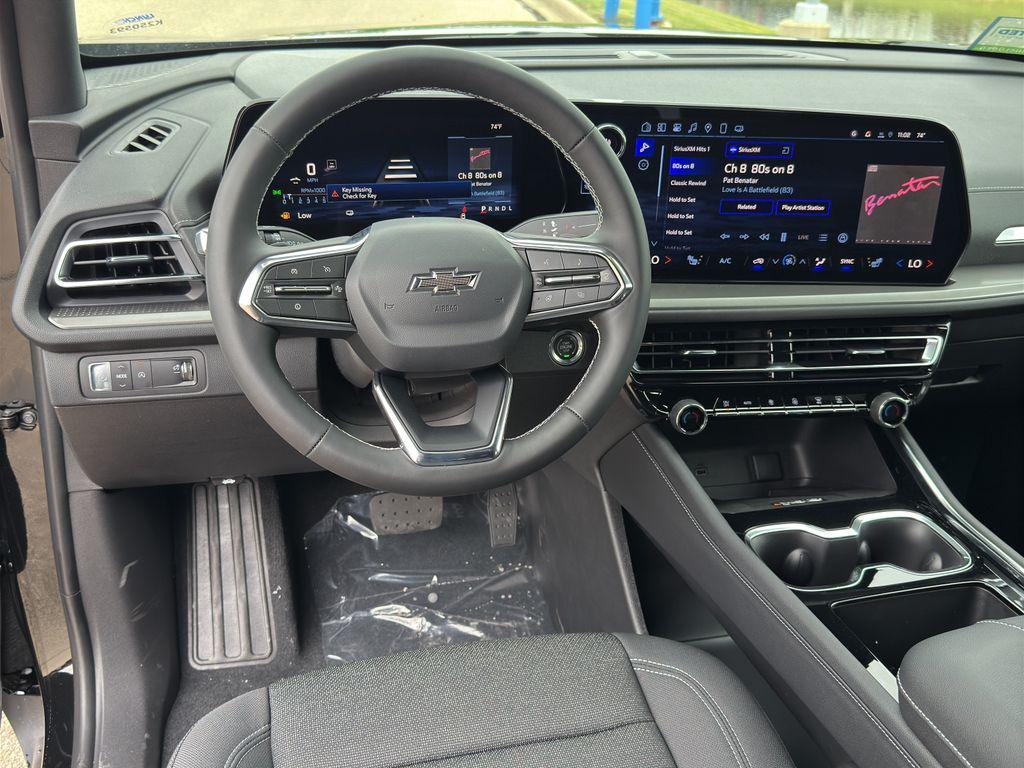 new 2025 Chevrolet Traverse car, priced at $43,971