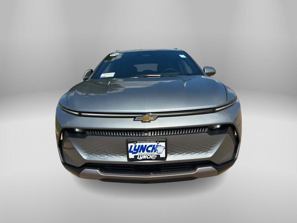new 2025 Chevrolet Equinox EV car, priced at $38,090