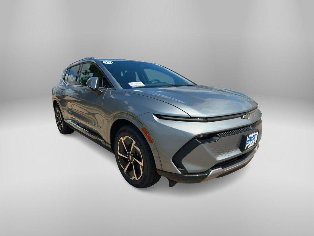 new 2025 Chevrolet Equinox EV car, priced at $38,090