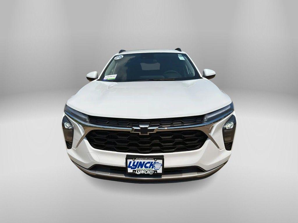 new 2025 Chevrolet Trax car, priced at $25,502