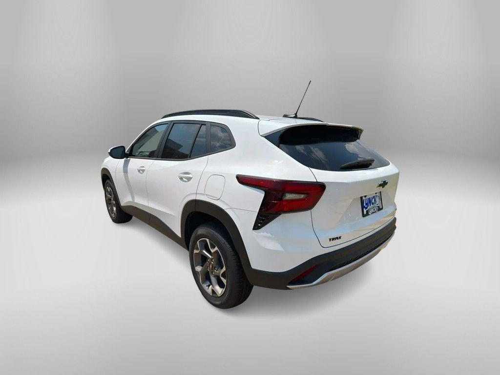 new 2025 Chevrolet Trax car, priced at $25,502