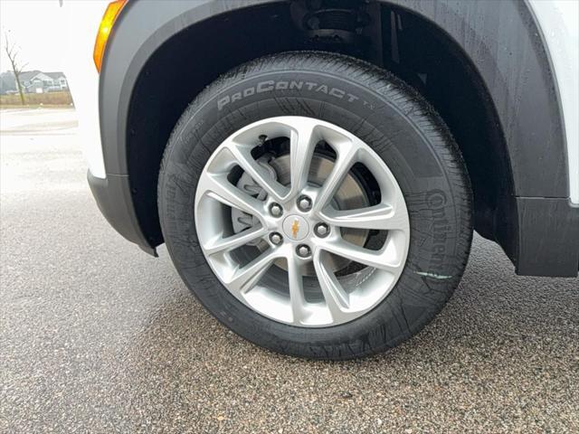 new 2025 Chevrolet TrailBlazer car, priced at $24,579