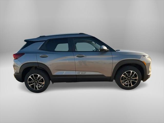 new 2025 Chevrolet TrailBlazer car, priced at $27,052