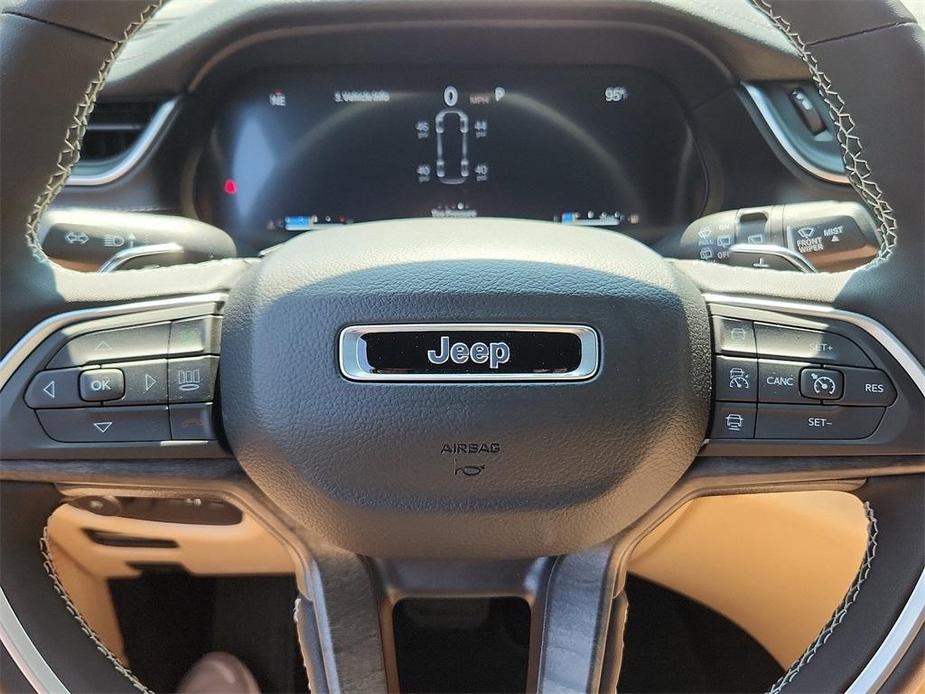 new 2024 Jeep Grand Cherokee L car, priced at $54,910