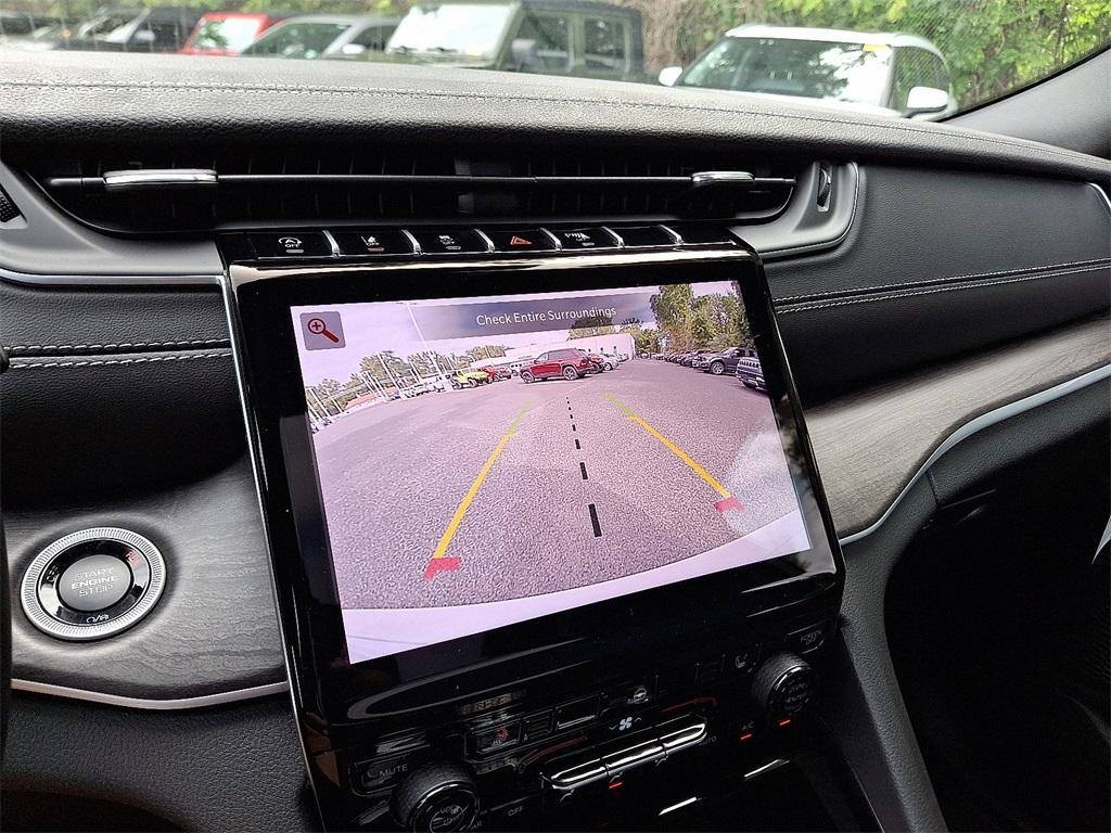 new 2025 Jeep Grand Cherokee car, priced at $49,415