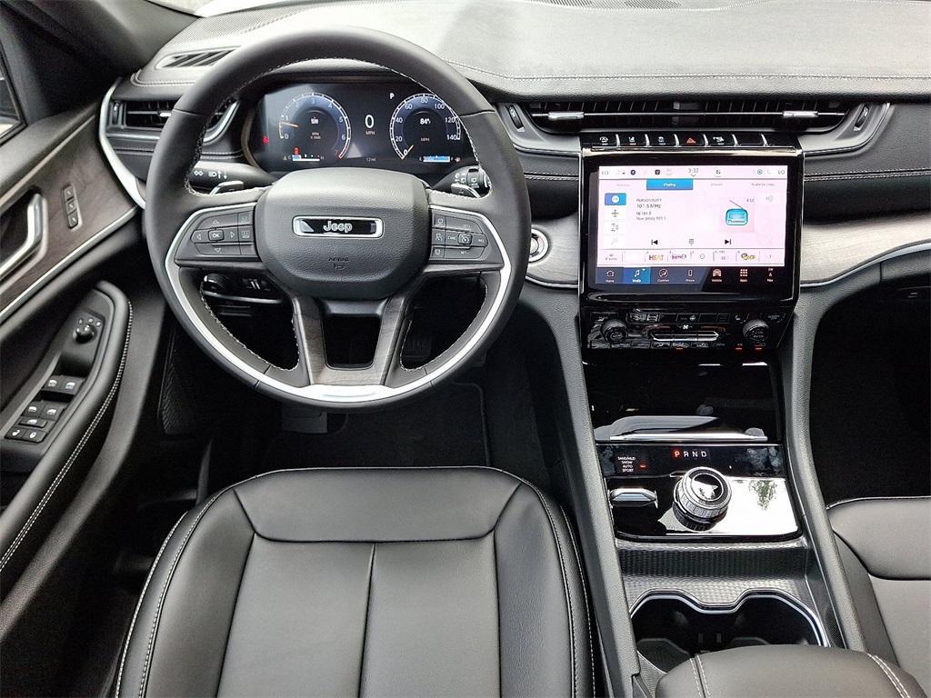 new 2025 Jeep Grand Cherokee car, priced at $49,415