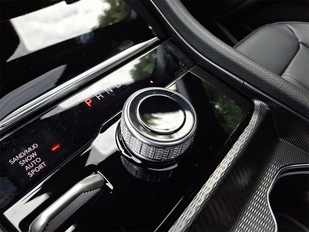 new 2025 Jeep Grand Cherokee car, priced at $49,415