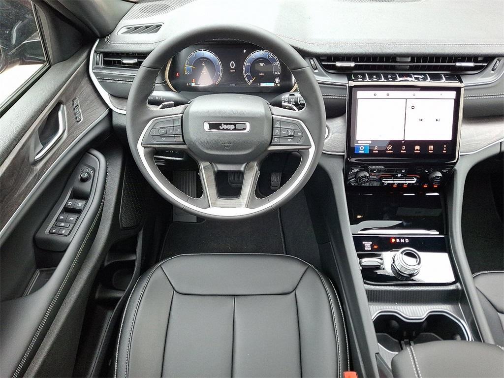 new 2025 Jeep Grand Cherokee car, priced at $52,735
