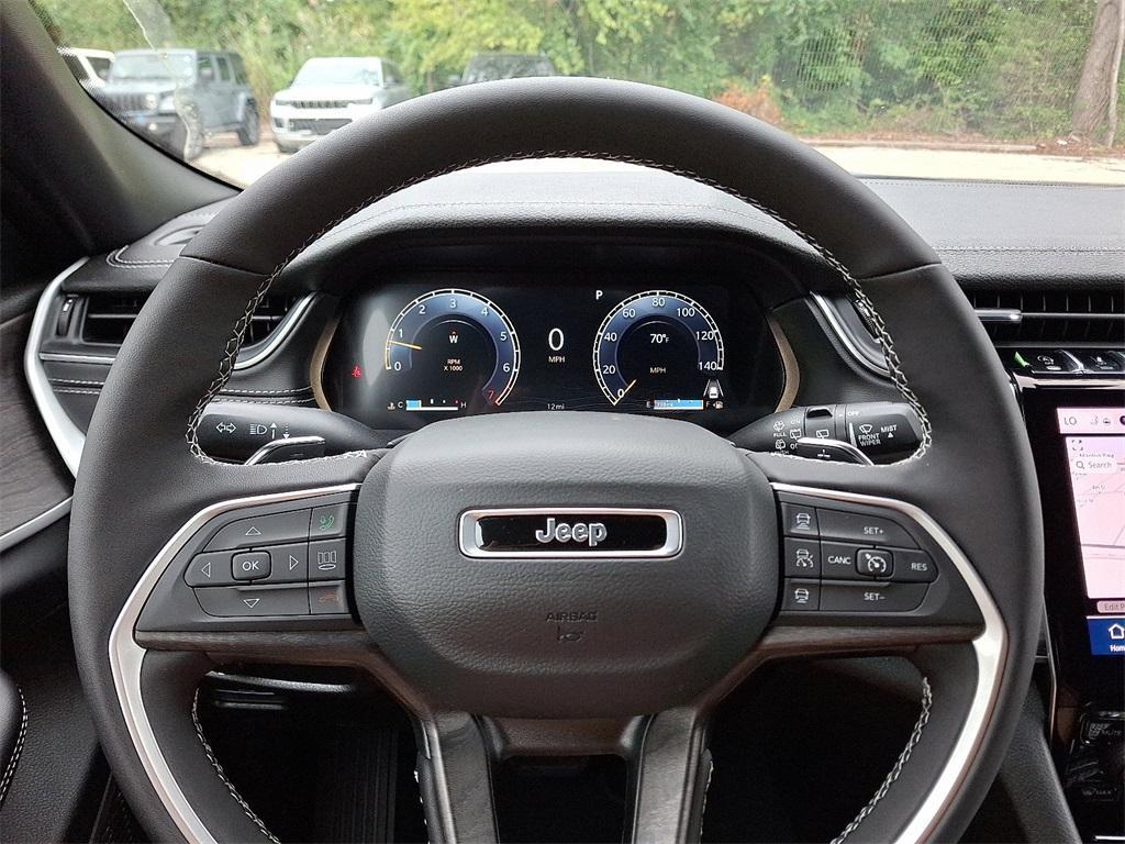 new 2025 Jeep Grand Cherokee car, priced at $52,735