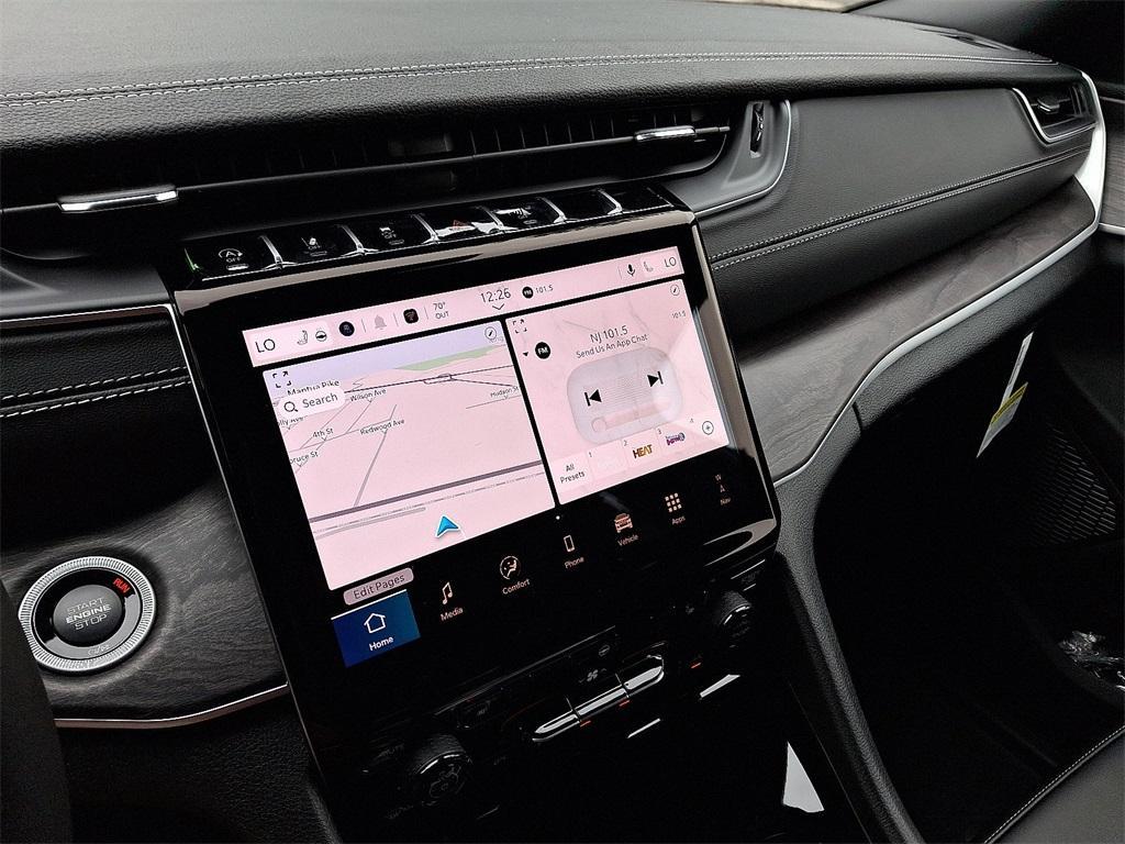 new 2025 Jeep Grand Cherokee car, priced at $52,735