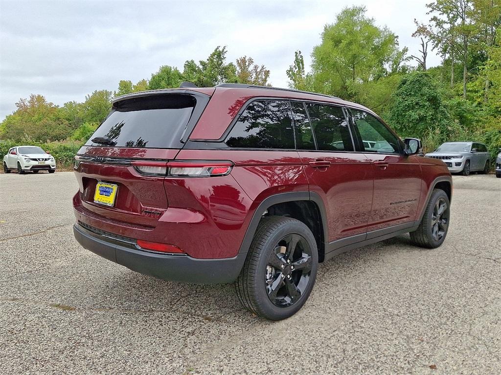 new 2025 Jeep Grand Cherokee car, priced at $52,735
