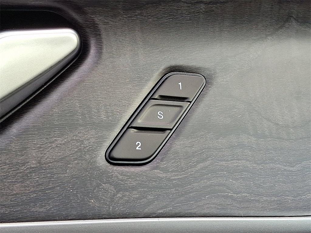 new 2025 Jeep Grand Cherokee car, priced at $53,140